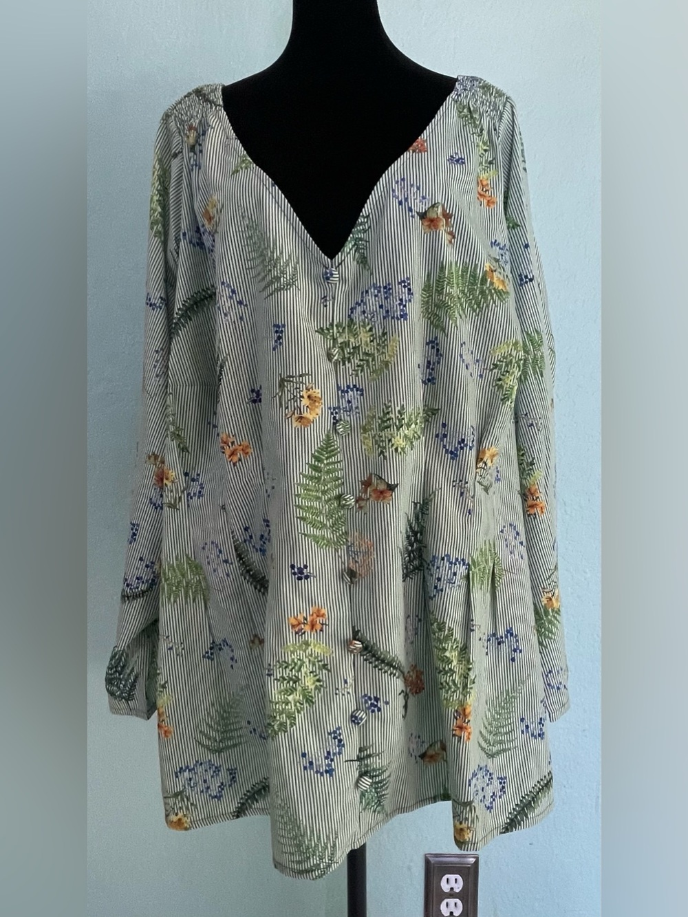 eshakti Green Floral Pinstripe V-Neck Peasant Blouse